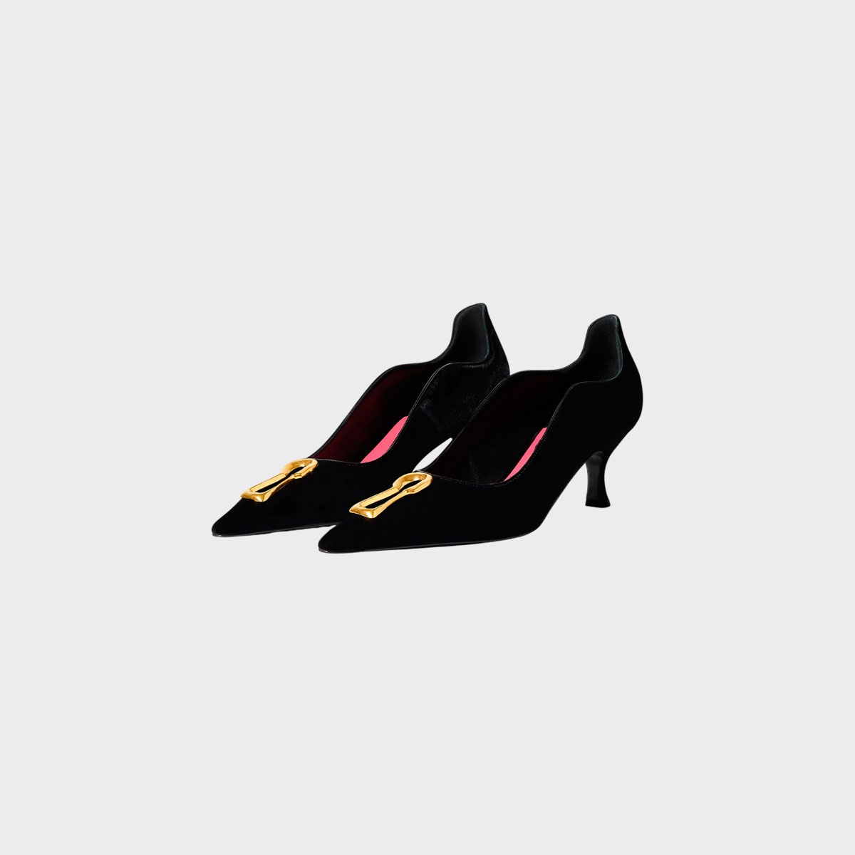 Schiaparelli Velvet Keyhole Pump