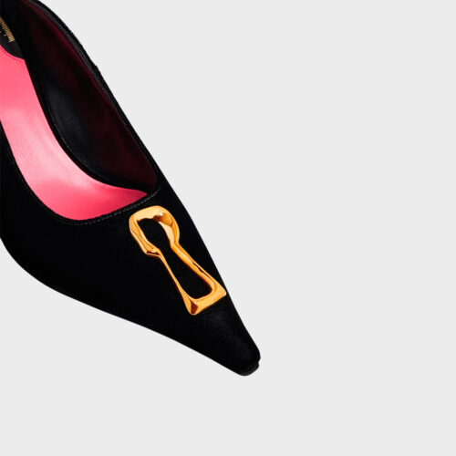 Schiaparelli Velvet Keyhole Pump